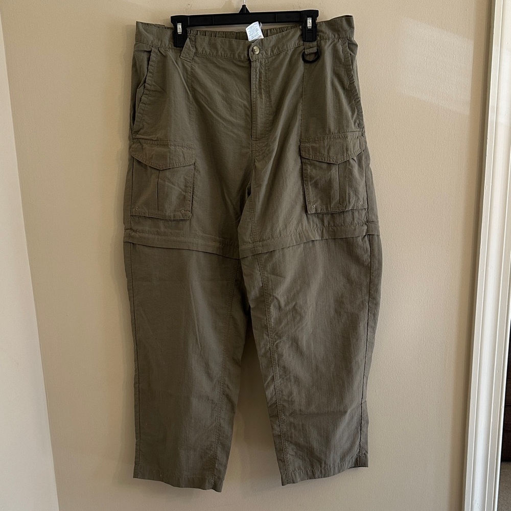 Classic Men's NYLON Large 30L Olive Cargo Pants Zip Off legs w/ Utility Pockets